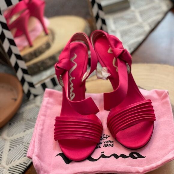 VINTAGE pair of NINA Satin Heel, NWT SZ 36.5/6.5 - Picture 3 of 6